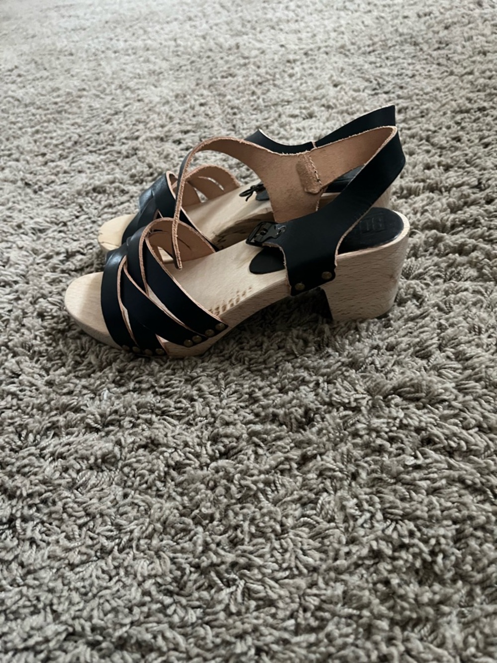 Black Strappy Wedge Sandals with Wooden Heel